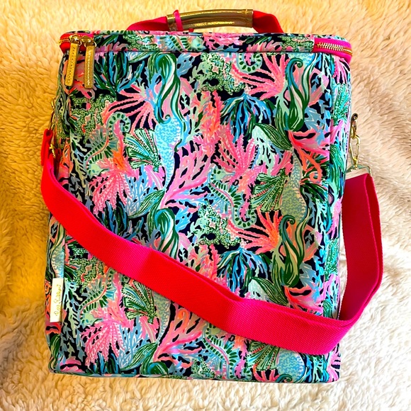 NWT Lilly Pulitzer Wine Carrier/Cooler, Bringing Mermaid Back - Picture 7 of 8